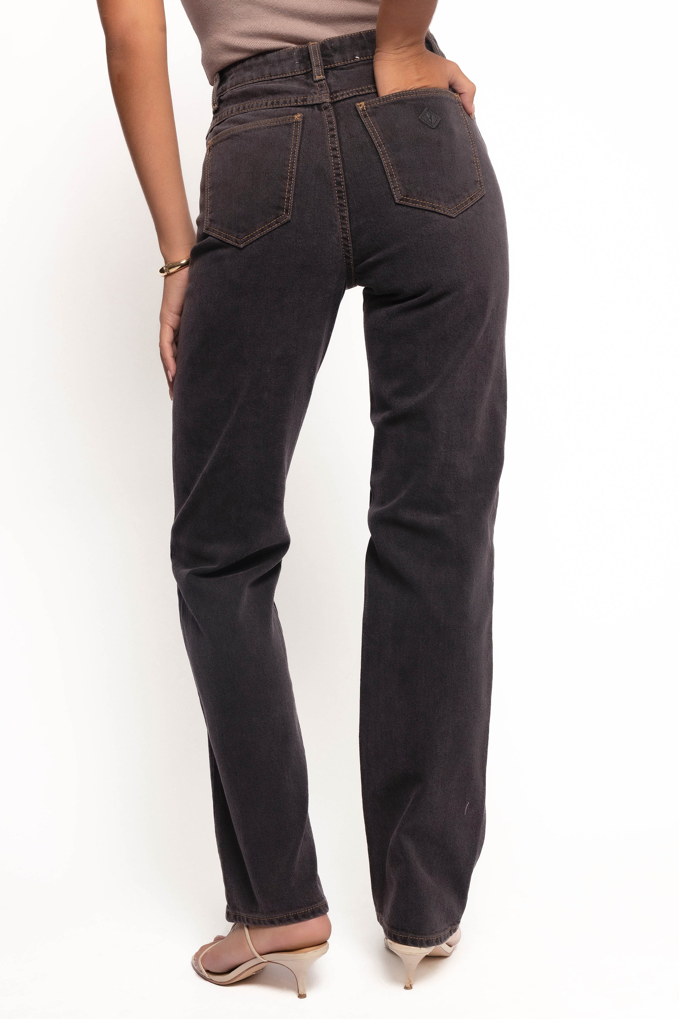 Abrand 94 High Straight Jeans - Cara Washed Black
