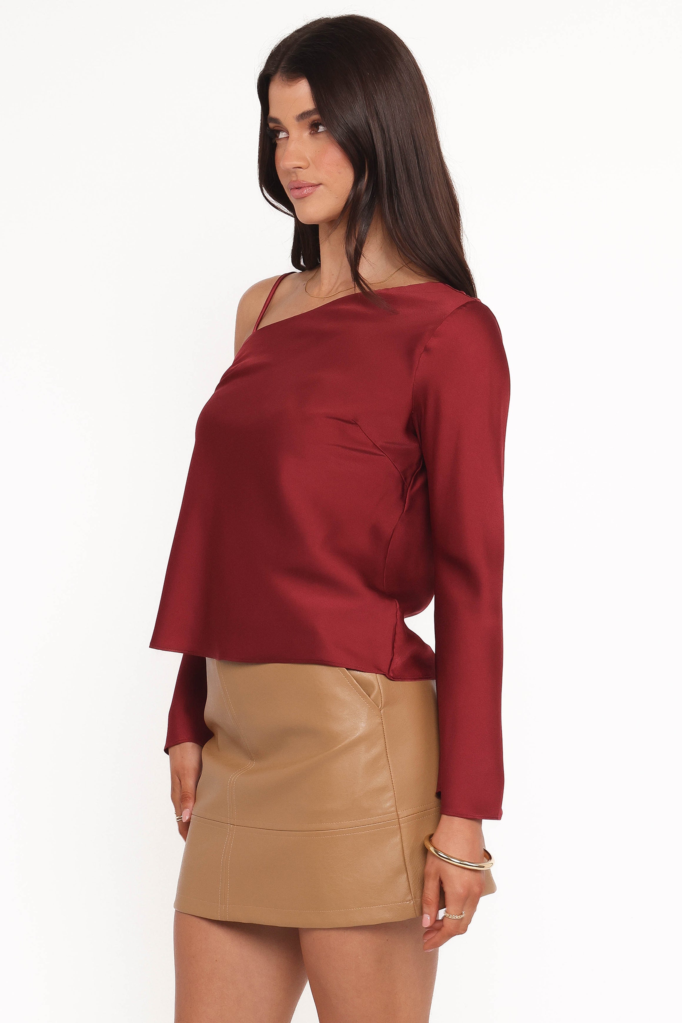 Brisa Off Shoulder Top - Cherry