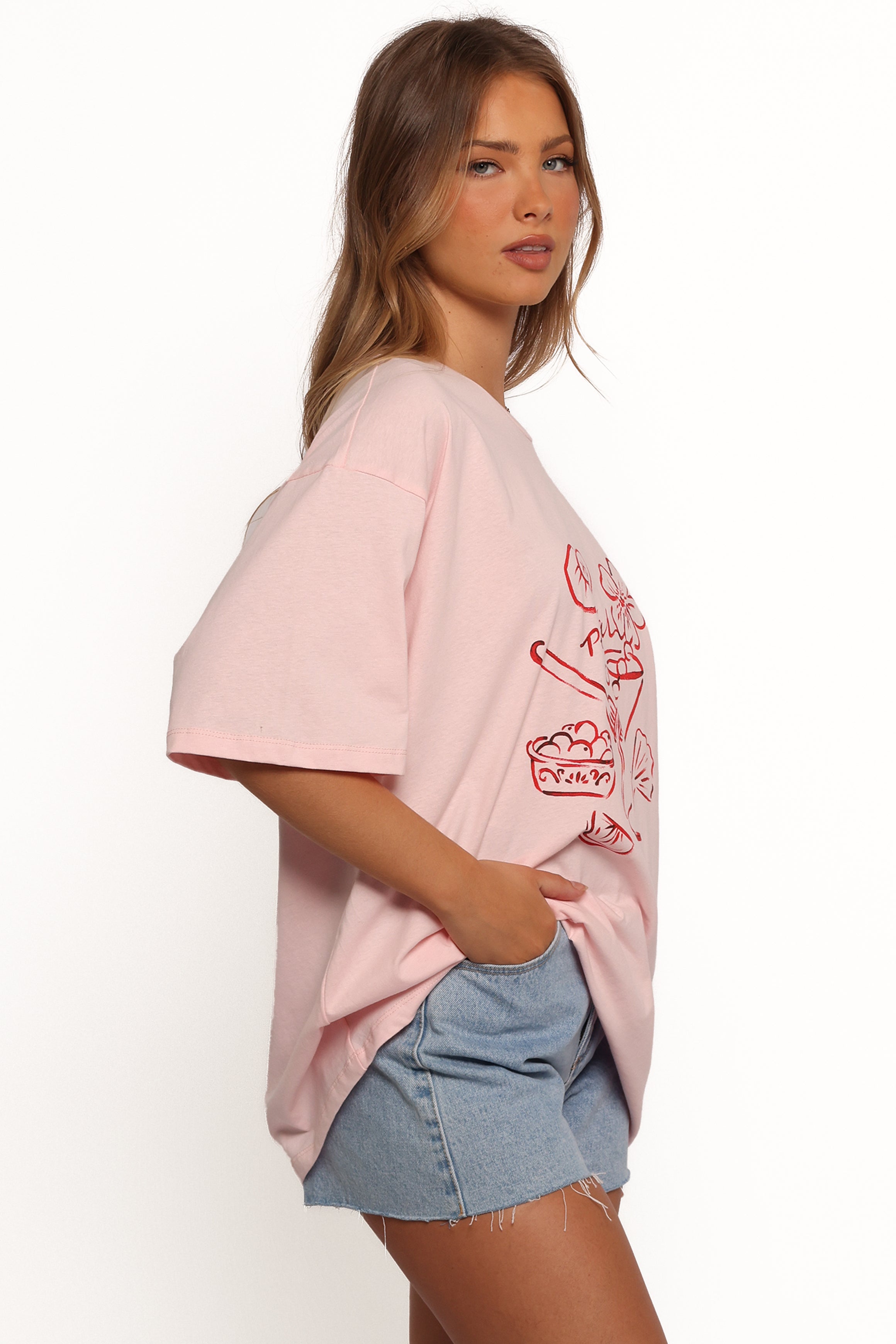 Loa Graphic Tee - Pink/Red