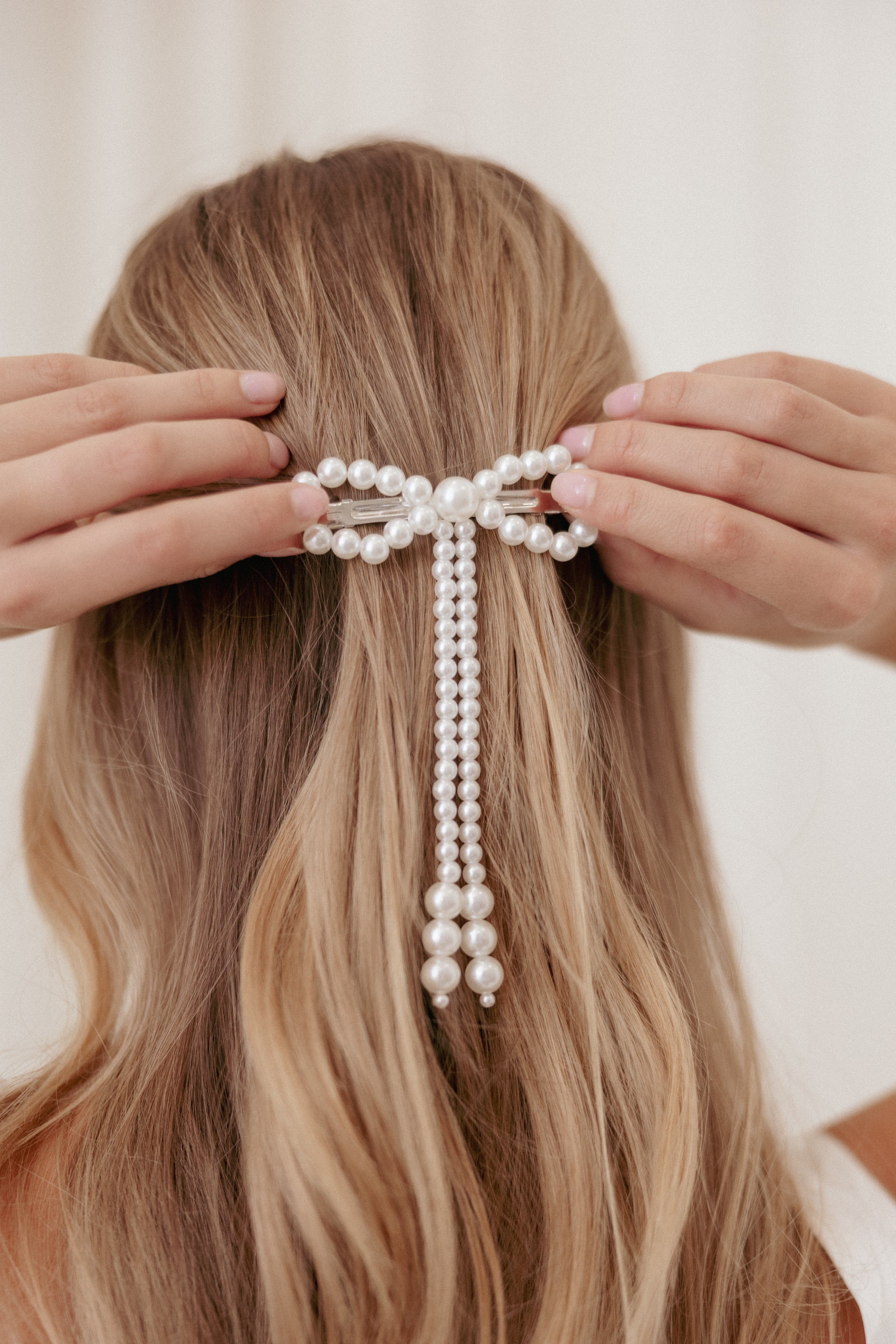 Marcella Hair Bow Clip - Pearl
