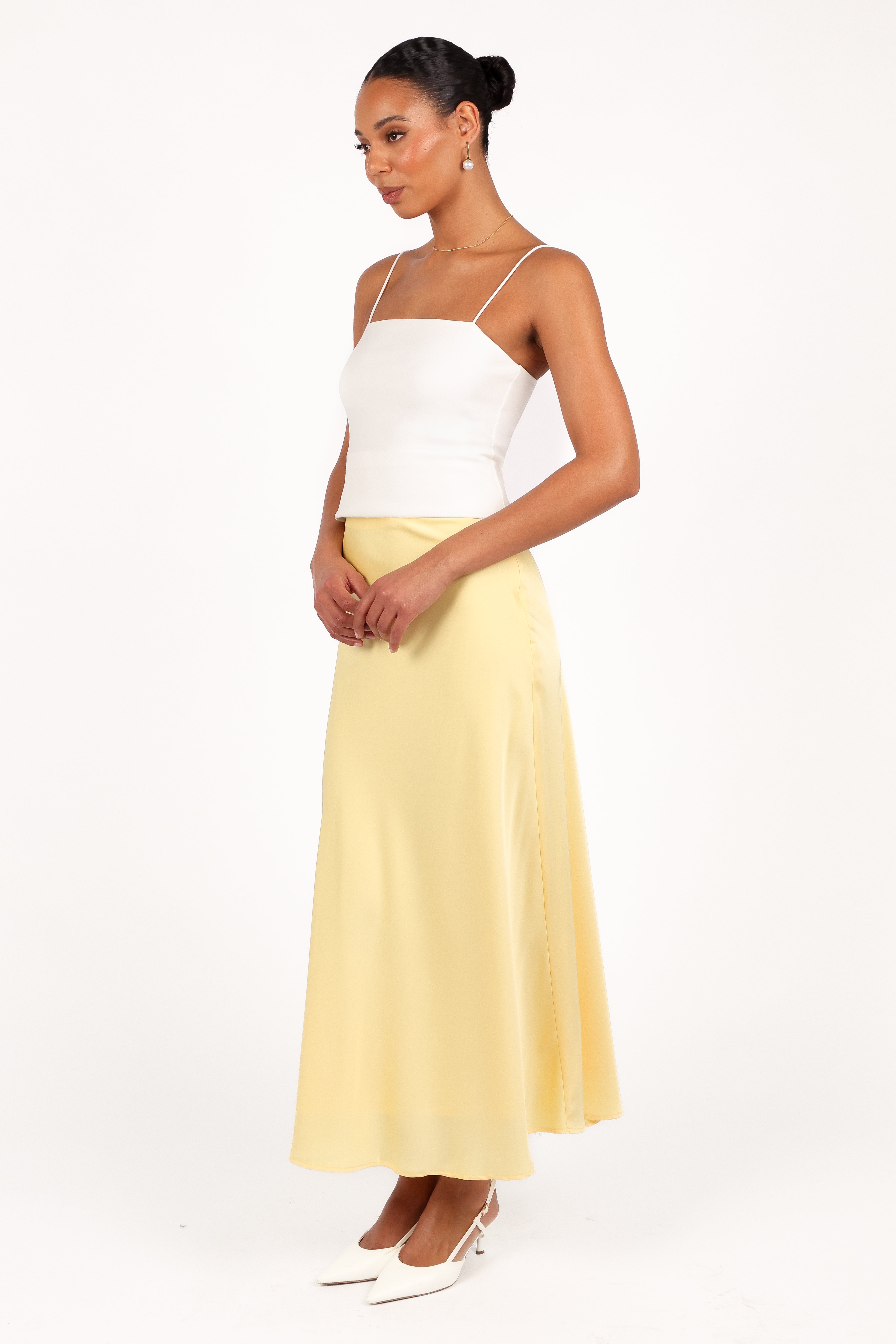 BOTTOMS @Nellie Satin Midi Skirt - Honeysuckle Yellow