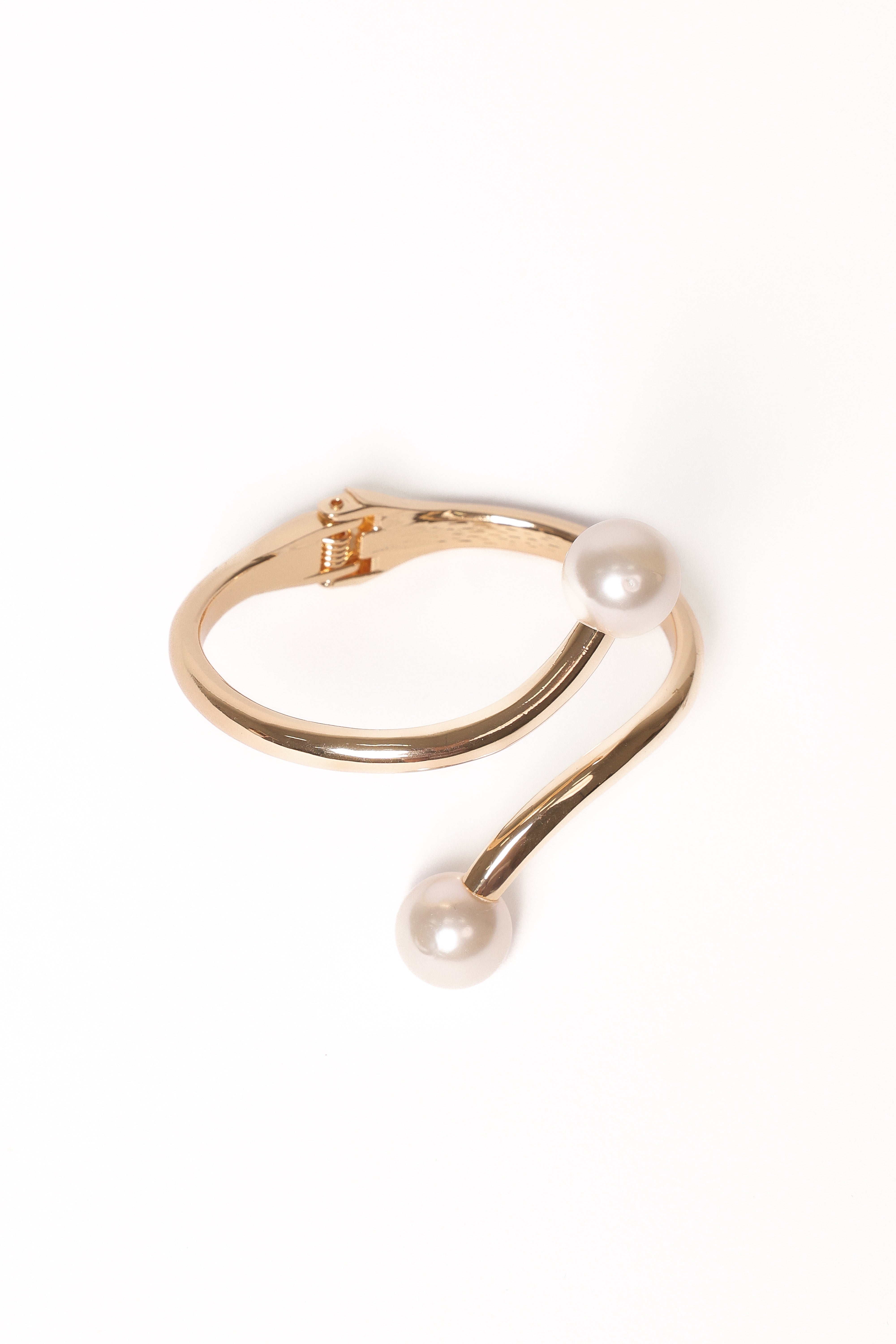 Petra Cuff - Gold/Pearl