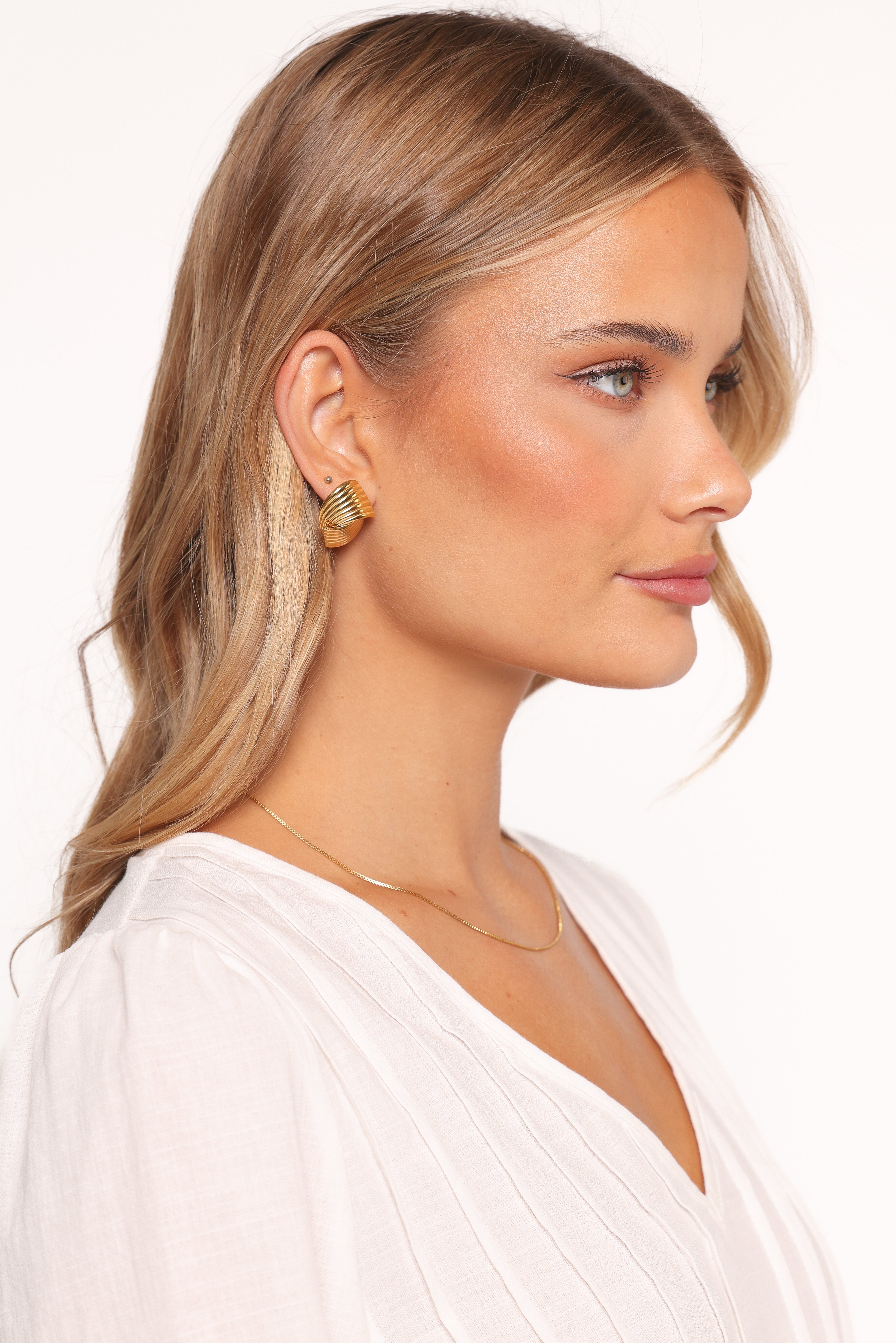 Sinclair Earrings - Gold