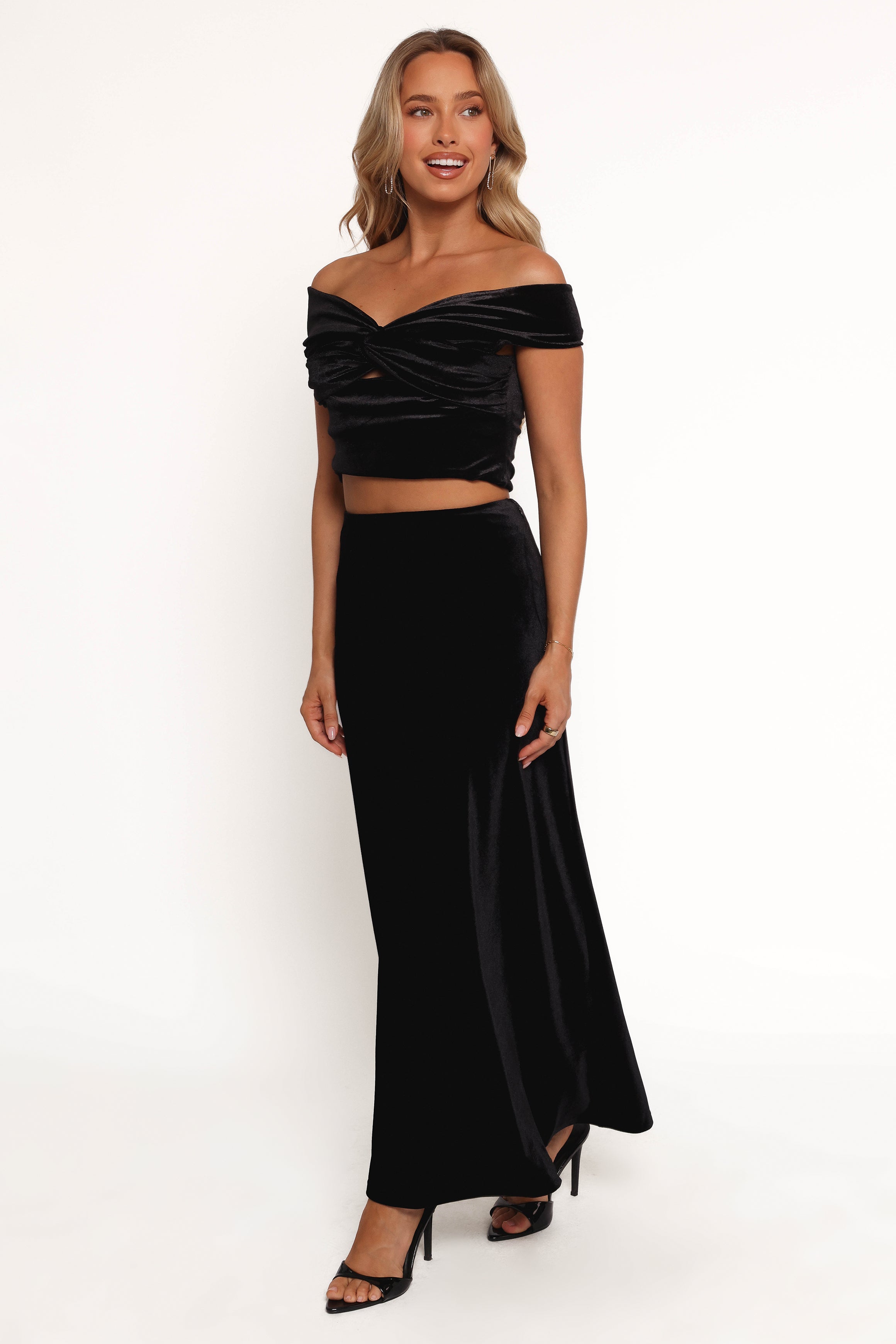 Suri Velvet Maxi Skirt - Black