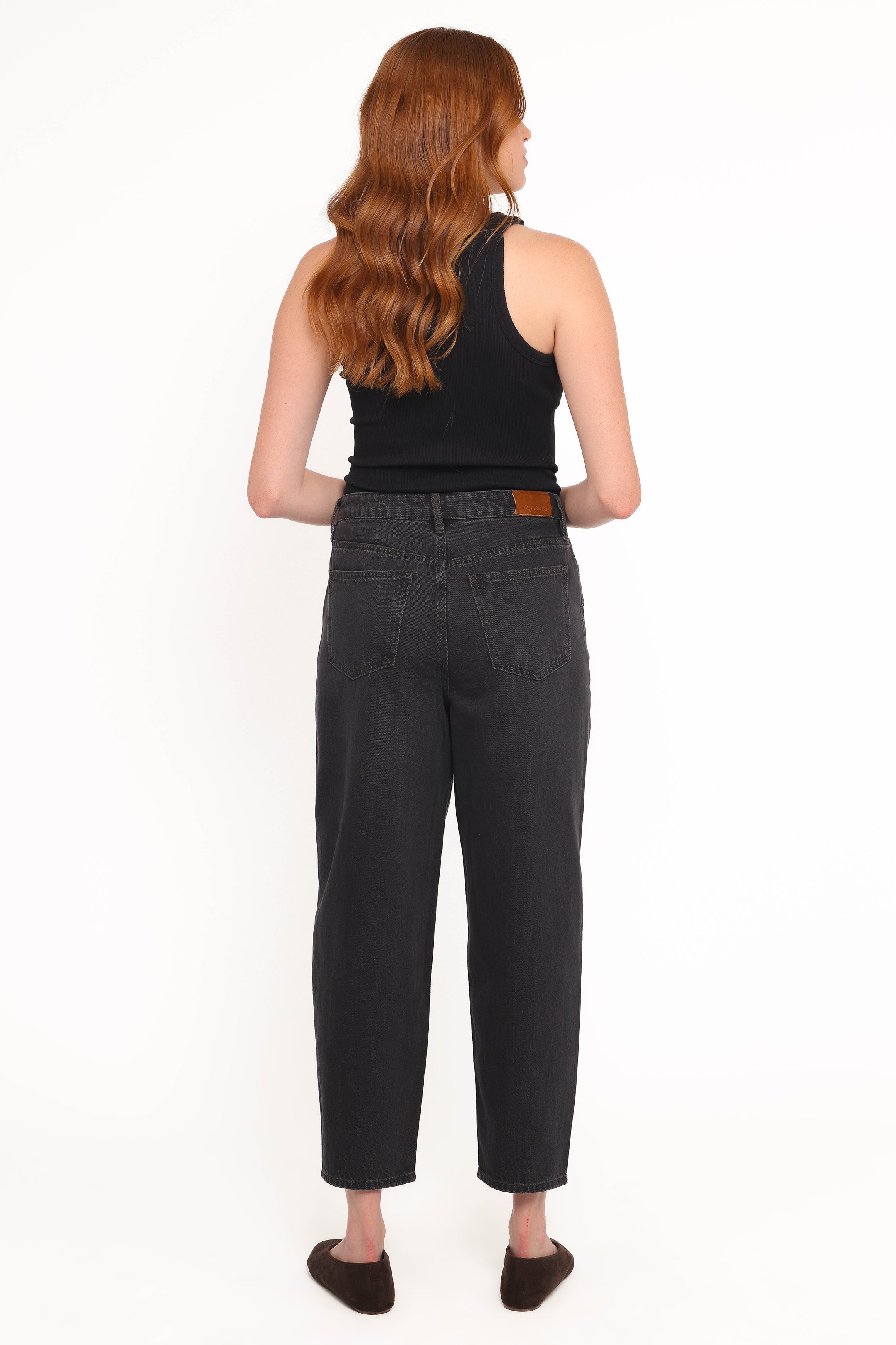 Taylor Barrel Leg Jean - Trip