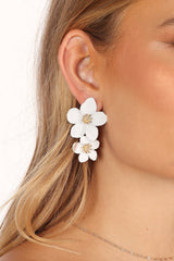 Petal and Pup USA ACCESSORIES Alexa Flower Earrings - White One Size