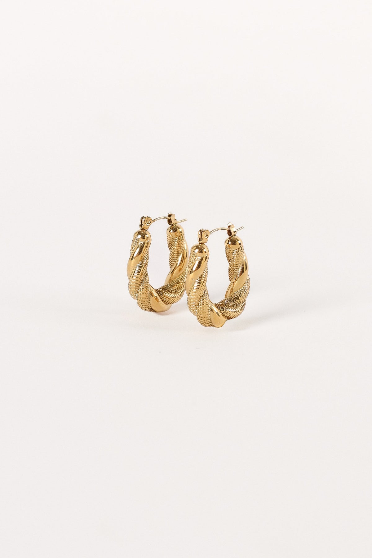 ACCESSORIES @Beth Twist Hoop Earrings - Gold