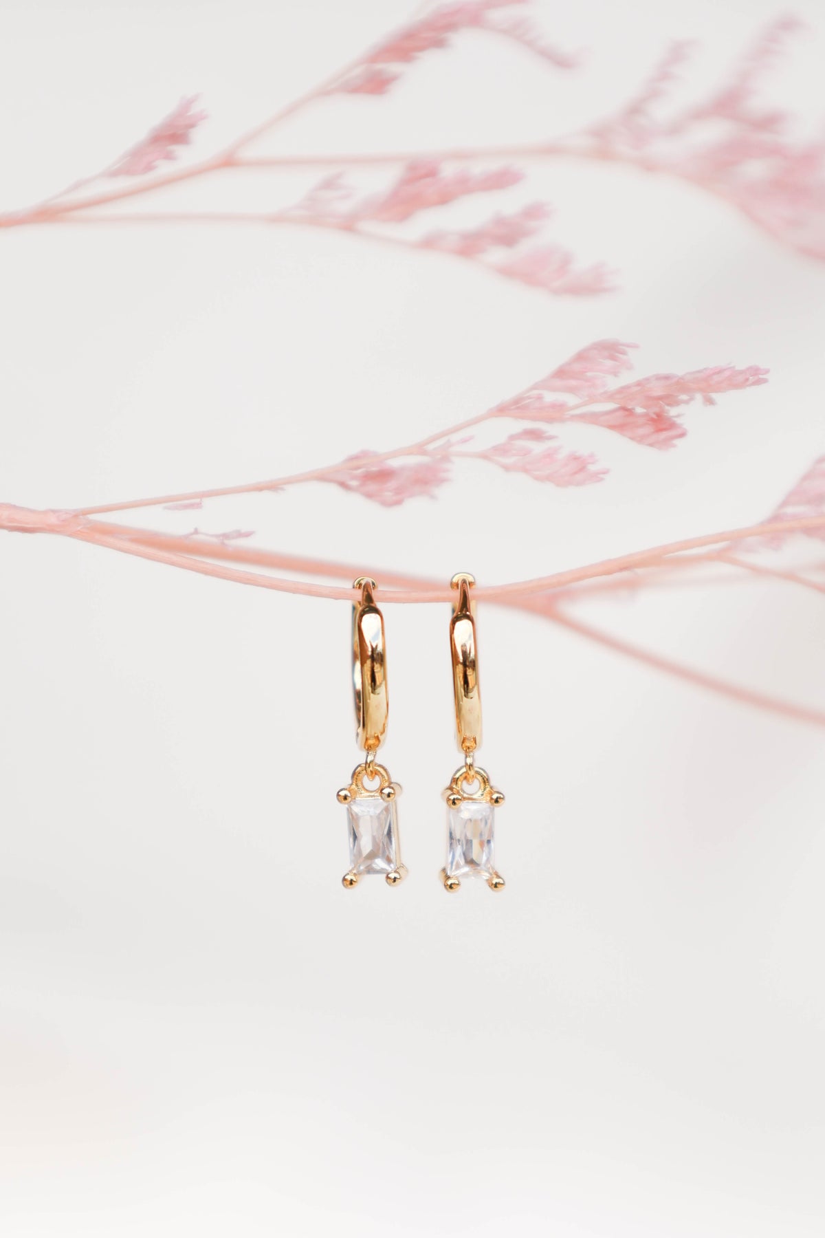 Petal and Pup USA ACCESSORIES Sadie Drop Earrings - Gold One Size