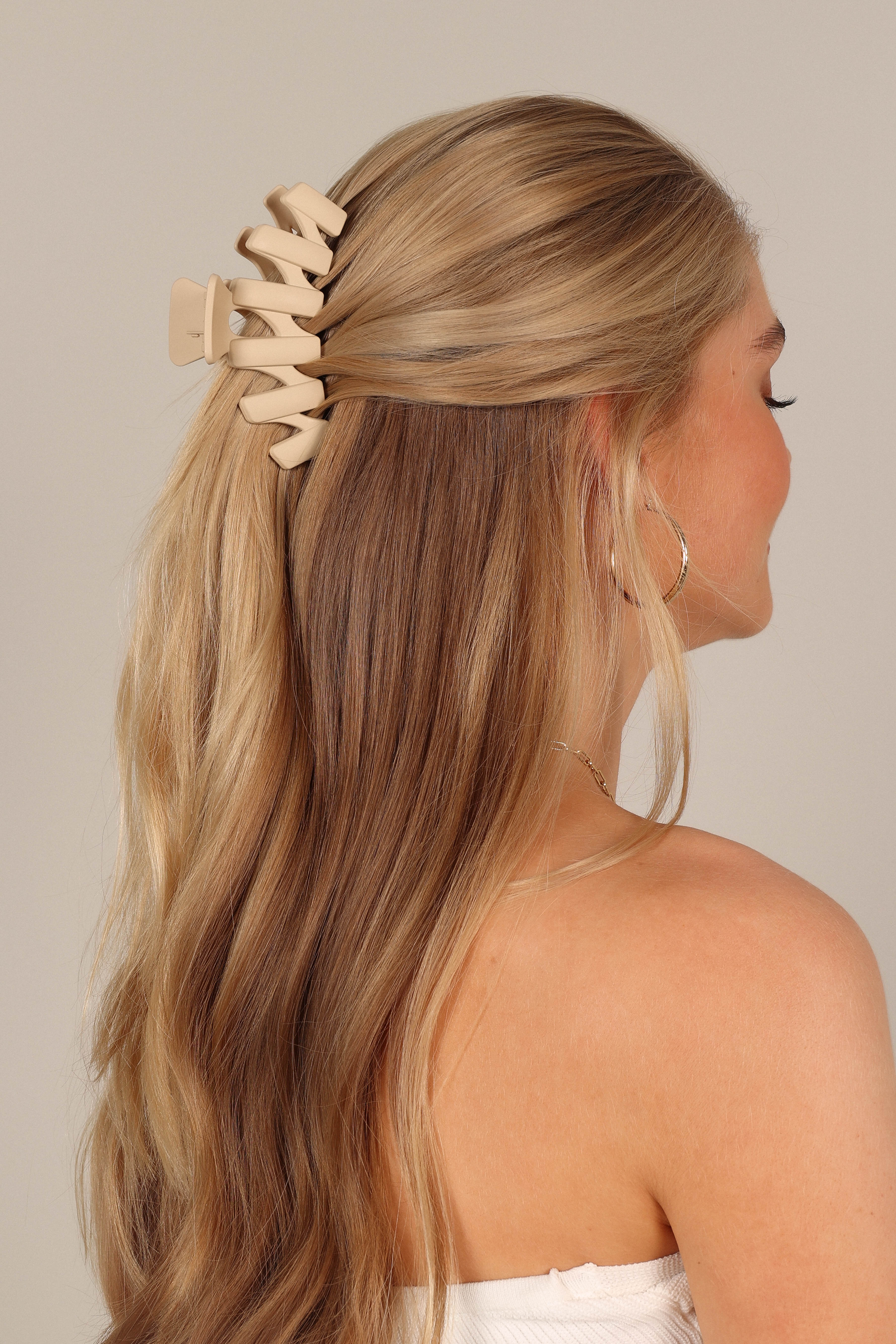 Petal and Pup USA ACCESSORIES Taytum Hairclip - Cream One Size