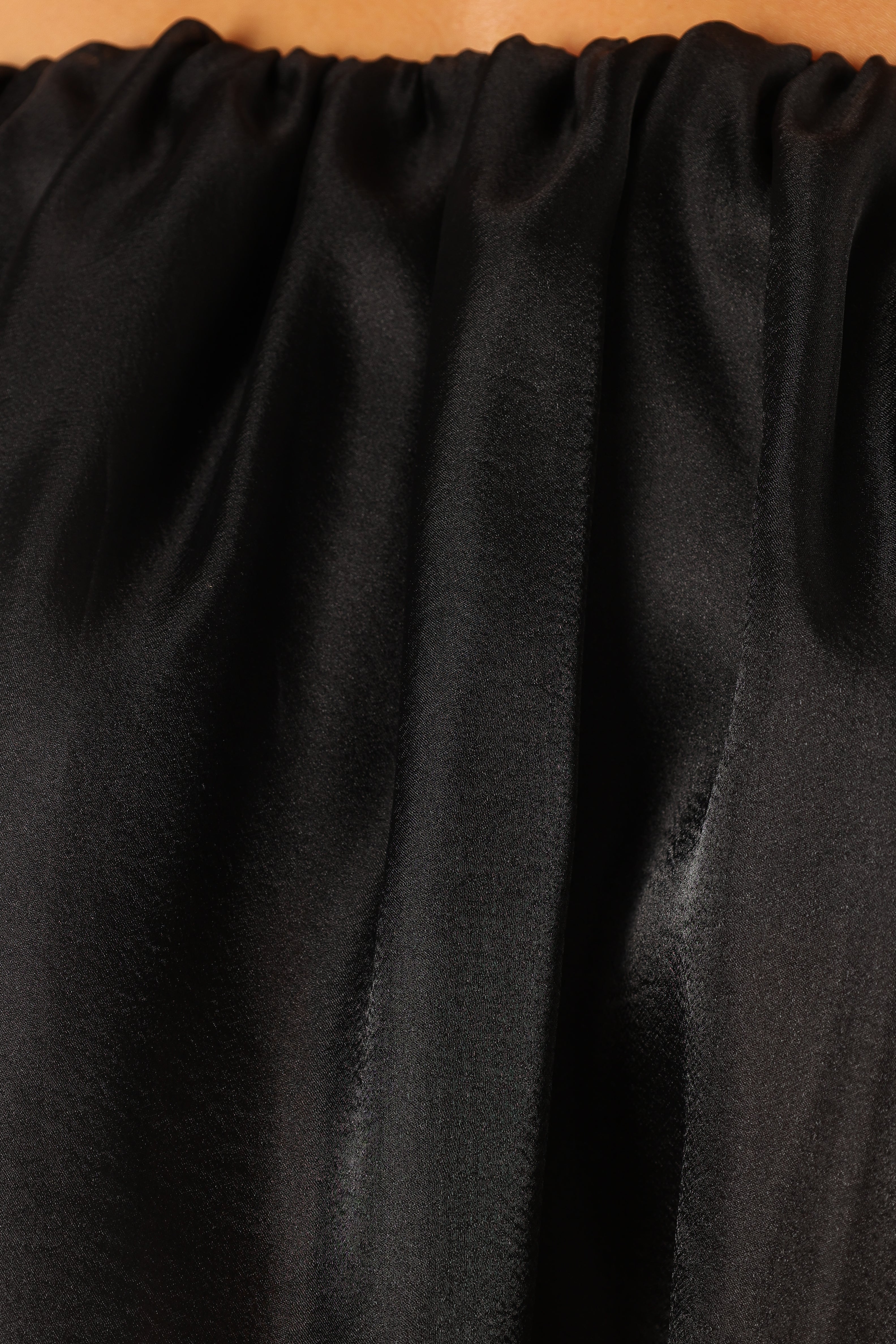 Petal and Pup USA TOPS Deedi Off Shoulder Top - Black