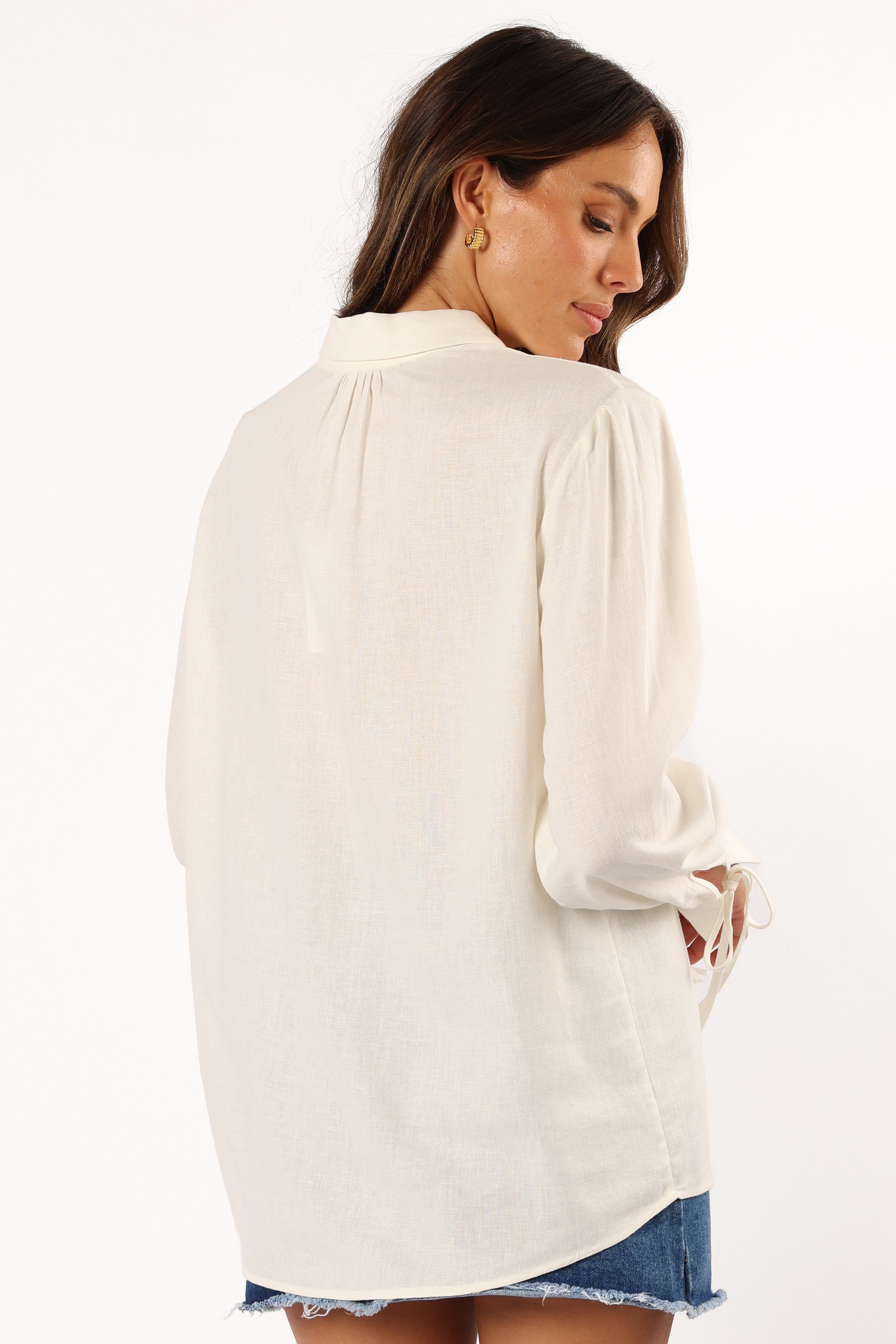 Petal and Pup USA TOPS Dylan Long Sleeve Button Up Top - White