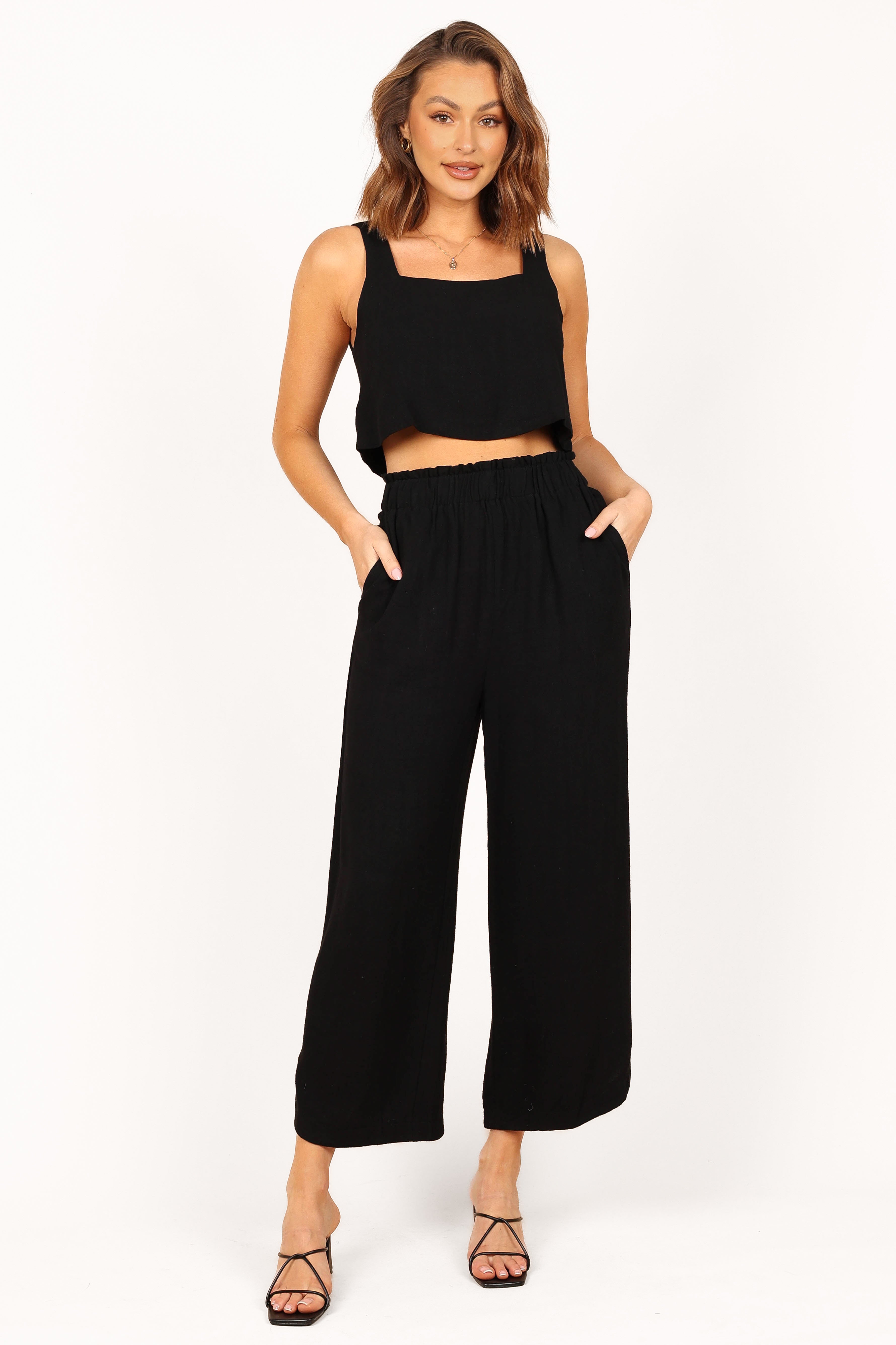 Petal and Pup USA TOPS Eleanor Cropped Top - Black