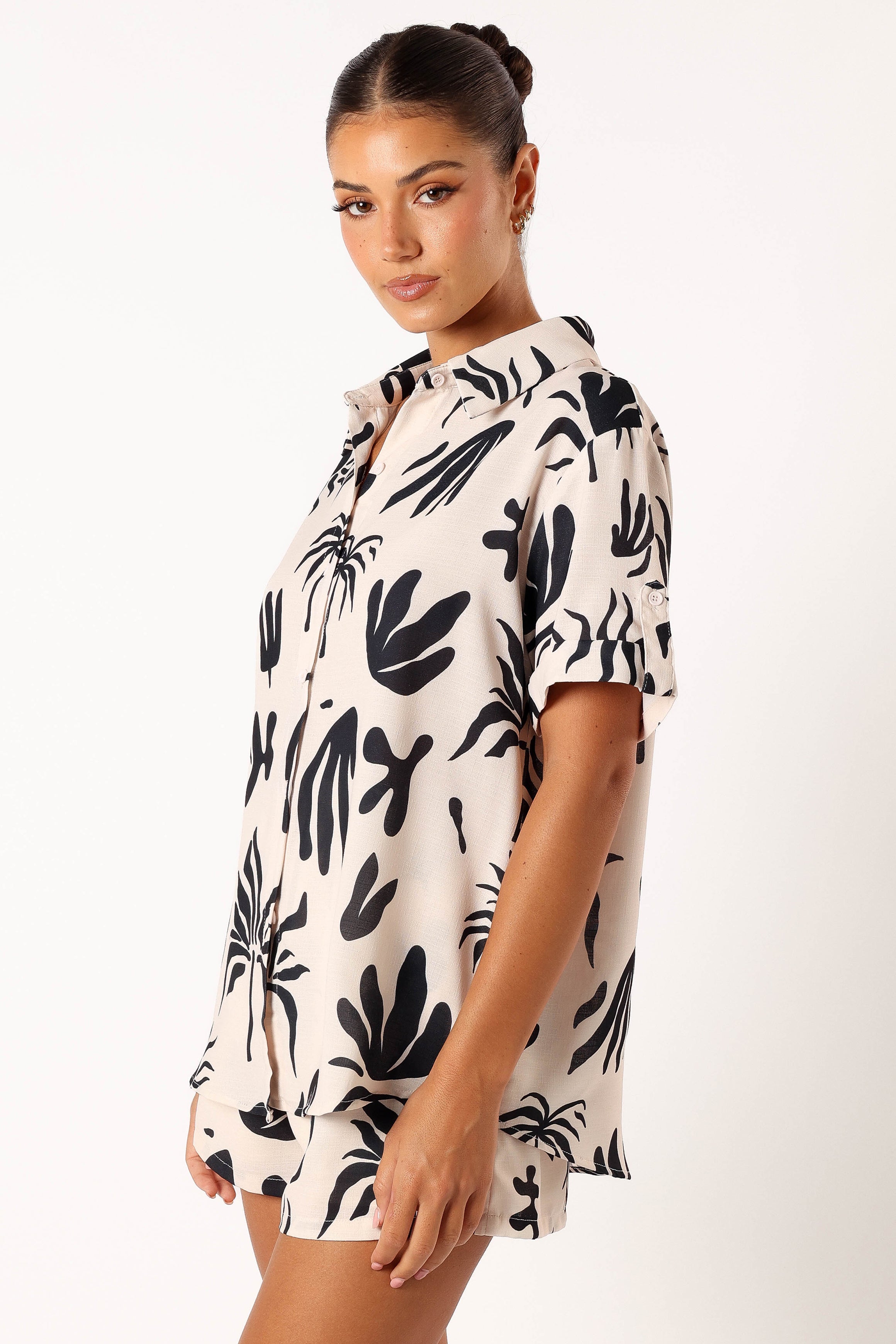 Petal and Pup USA TOPS Sawyer Short Sleeve Shirt - Beige Black