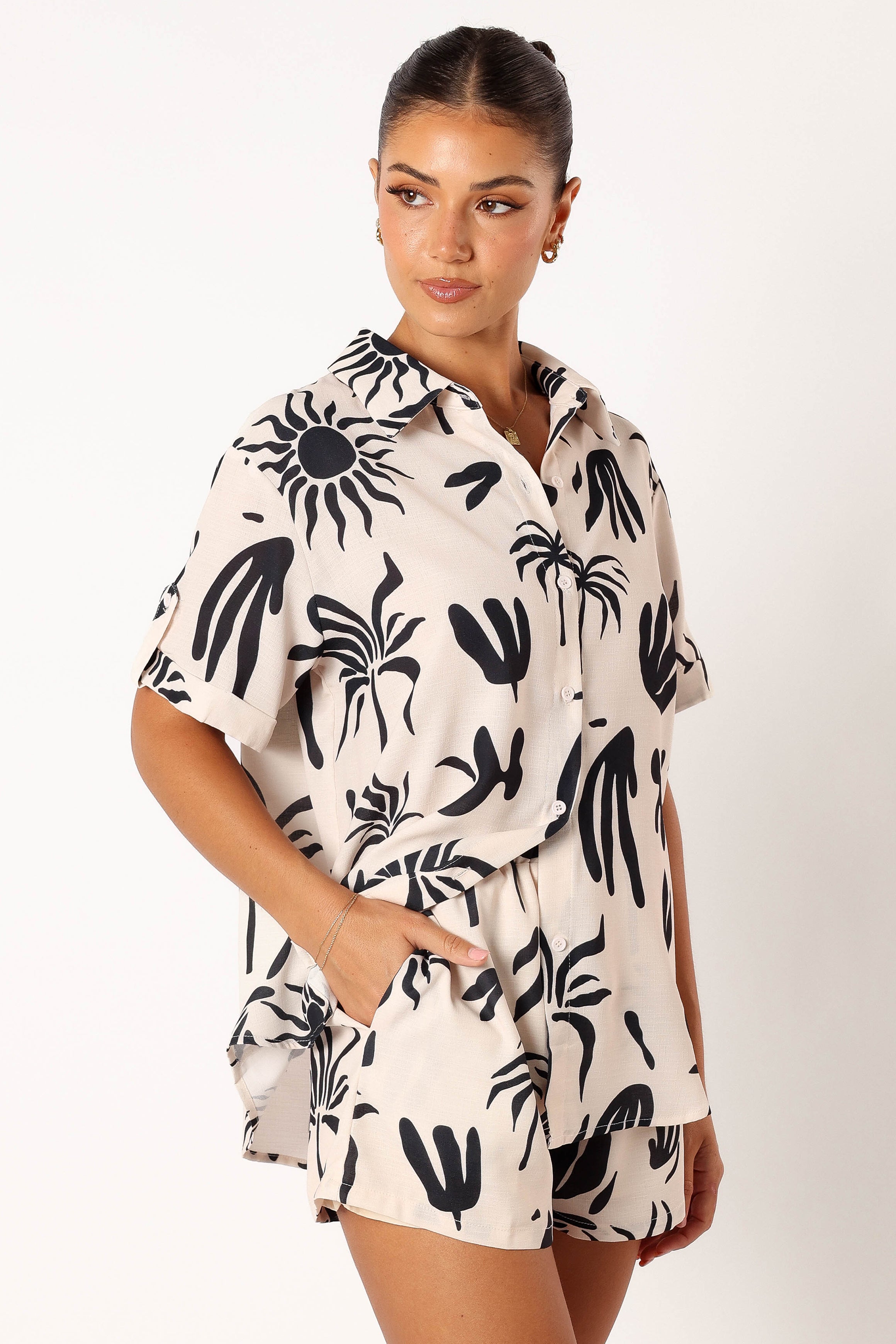 Petal and Pup USA TOPS Sawyer Short Sleeve Shirt - Beige Black