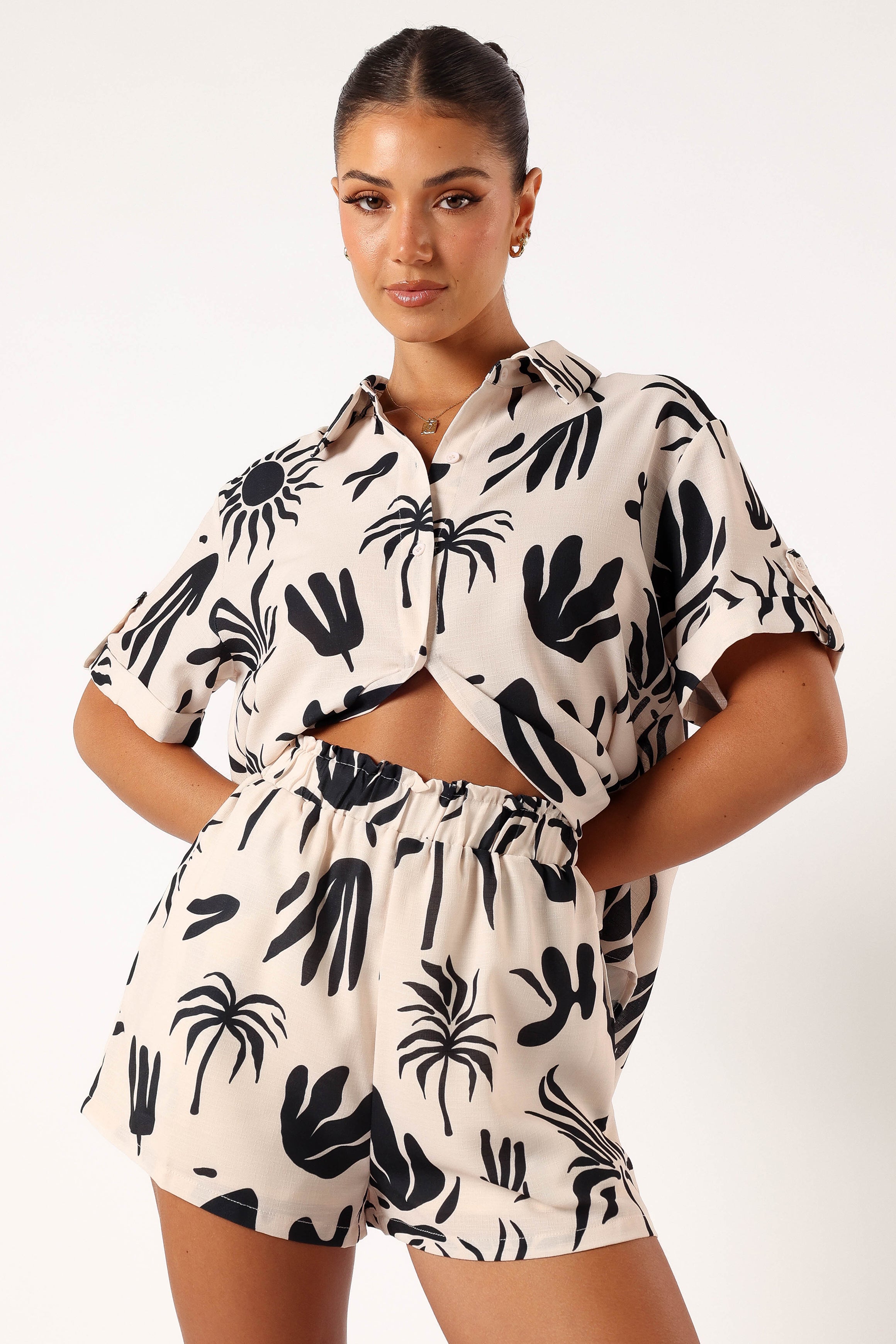 Petal and Pup USA TOPS Sawyer Short Sleeve Shirt - Beige Black